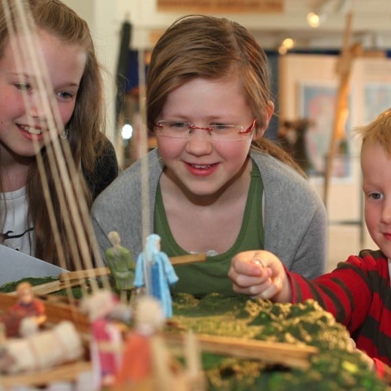 minjasafni-krakkarmynd