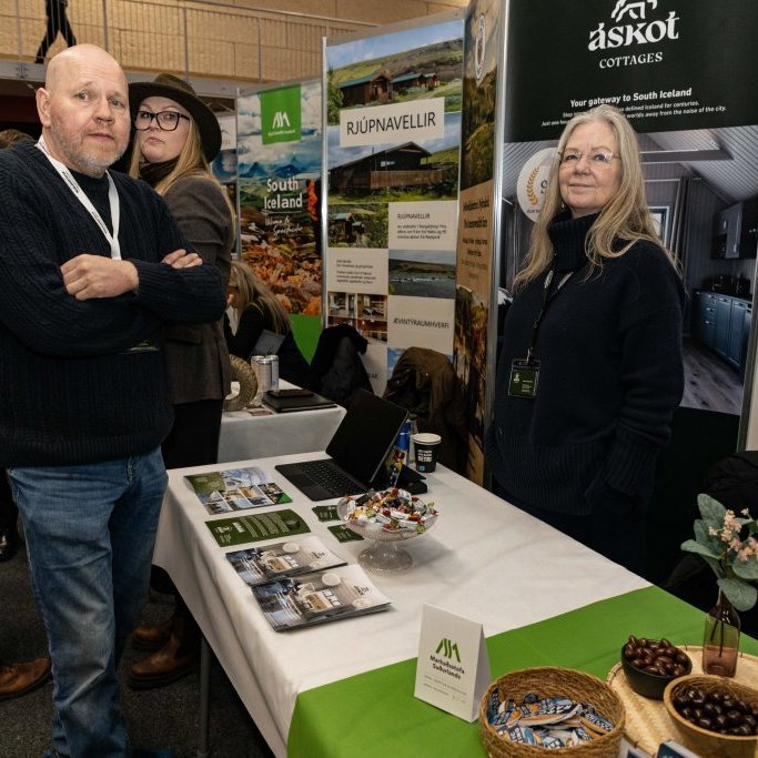 1u7a3844
