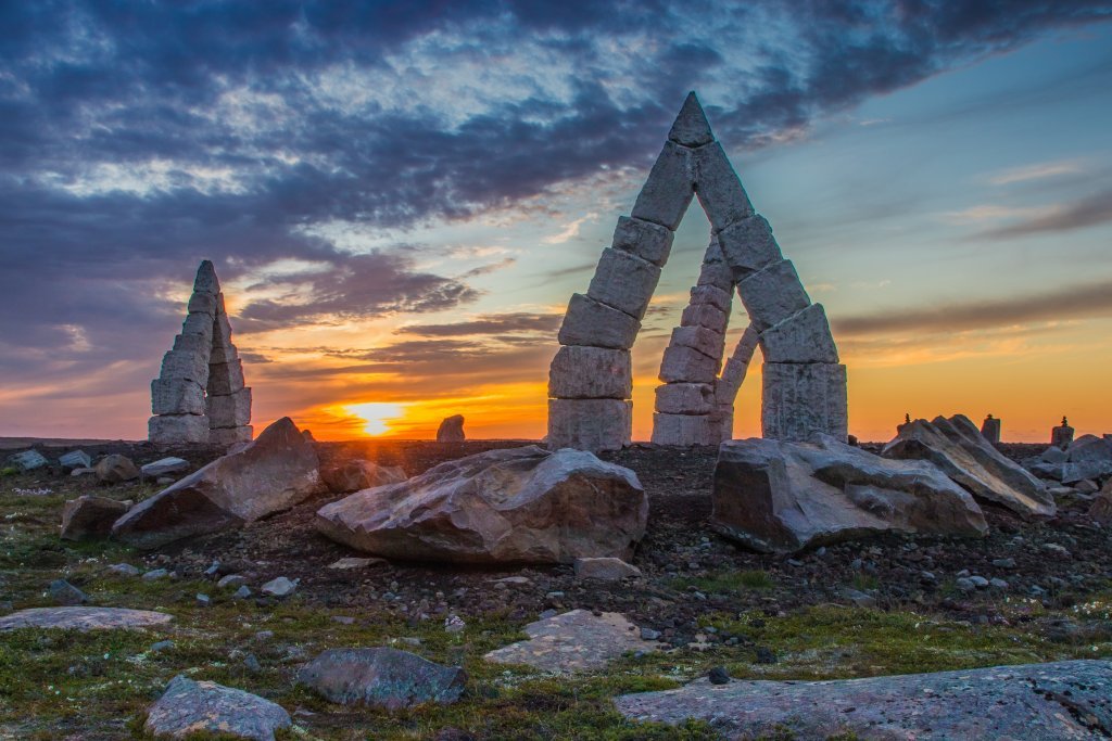 Midnight Sun in North Iceland - Arctic Henge