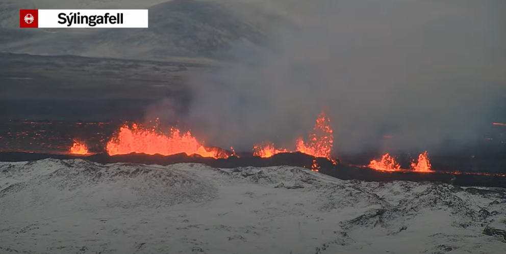 Photo: RÚV, National Broadcasting Service. Image from a webcam.